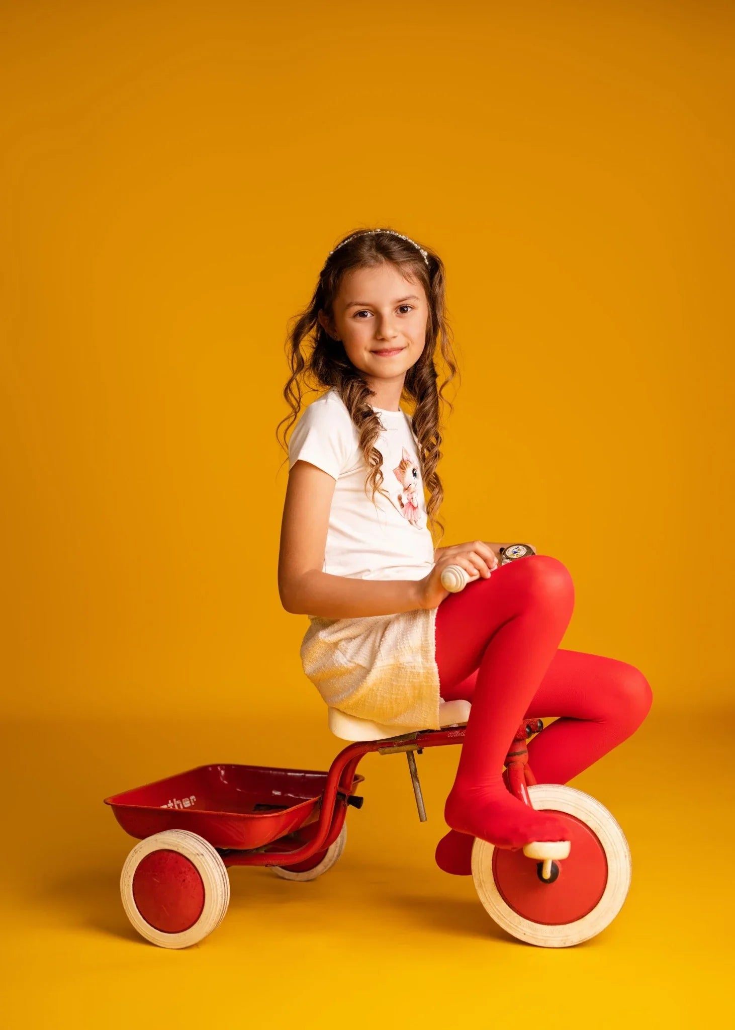 Image of BONBON - RAJSTOPY GŁADKIE 40 DEN CZERWONE - Bella Bambini